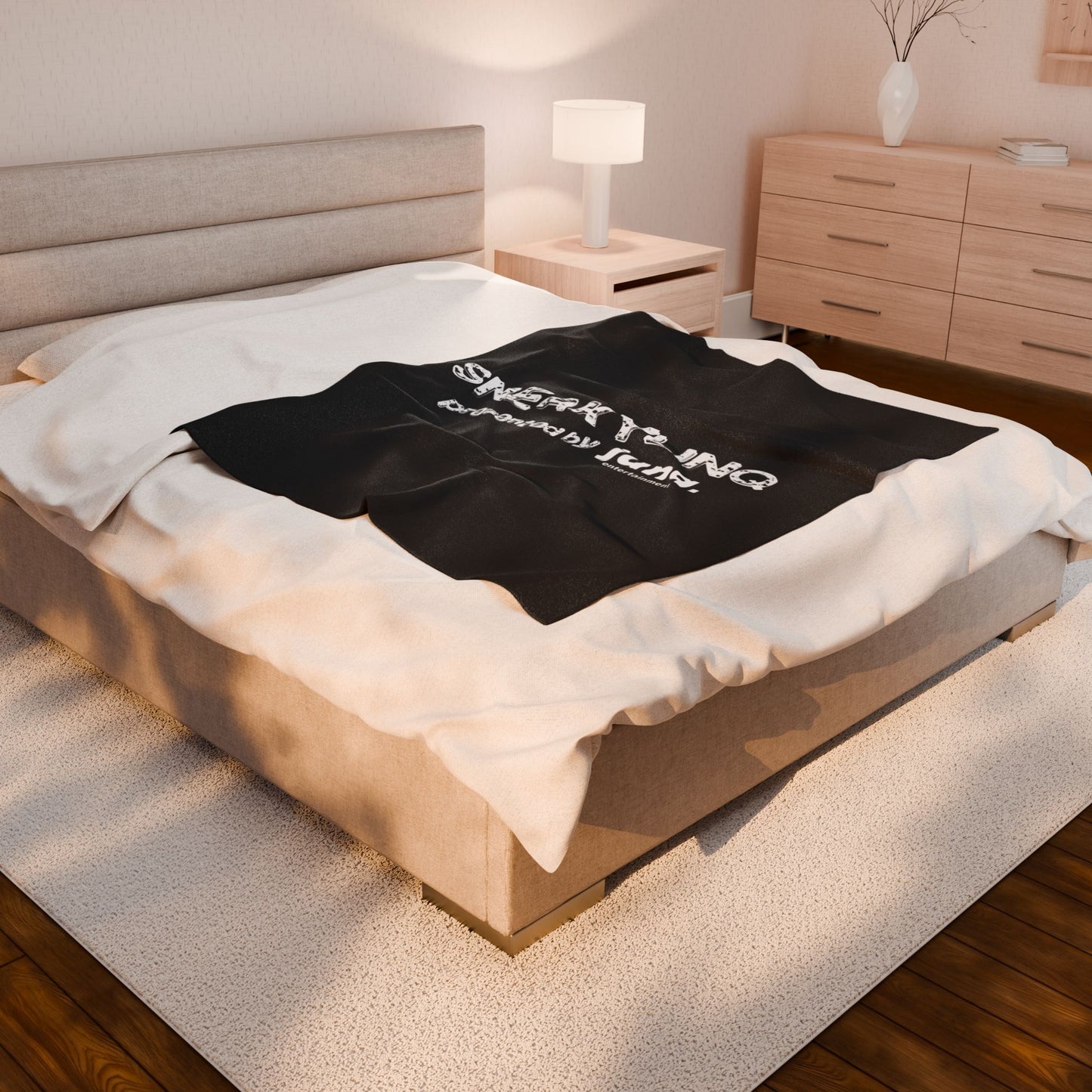 Sneakylinq Plush Blanket (black)
