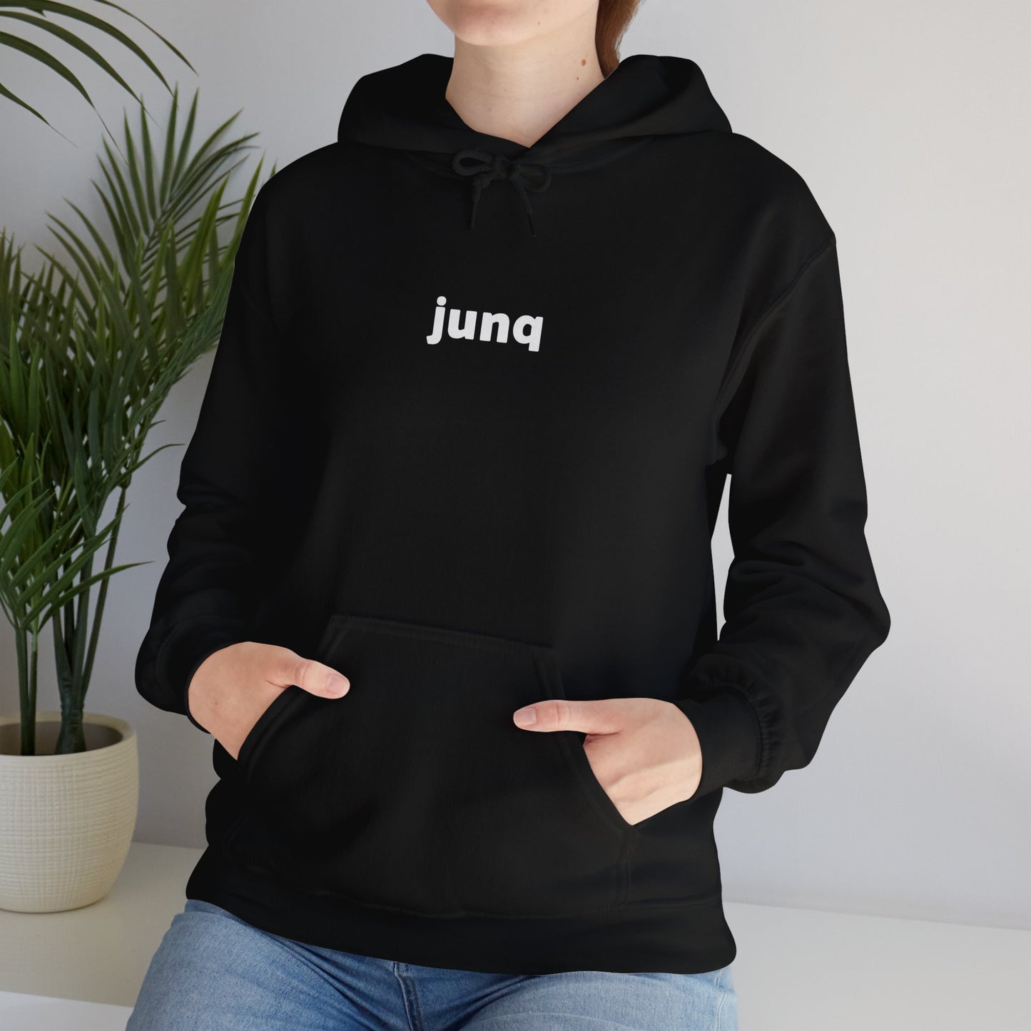 Junq Hoodie (Black)